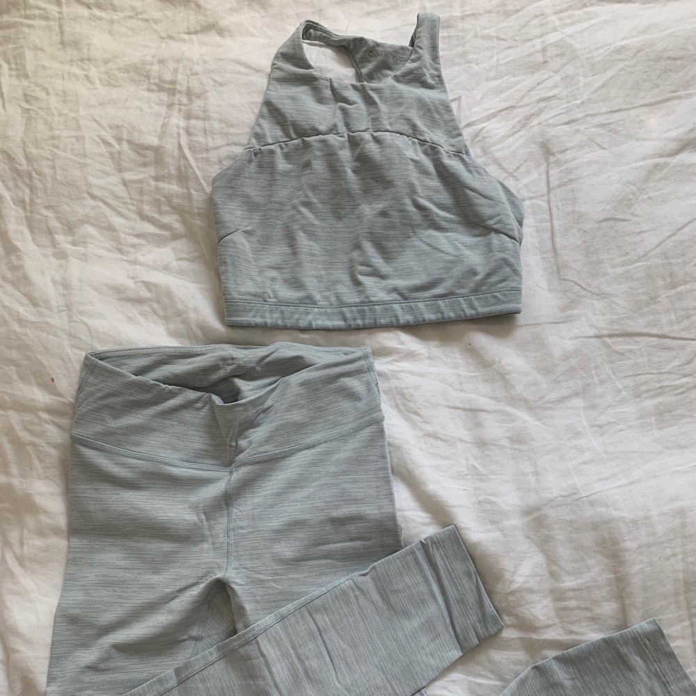 Outdoor Voices sweat tech set small